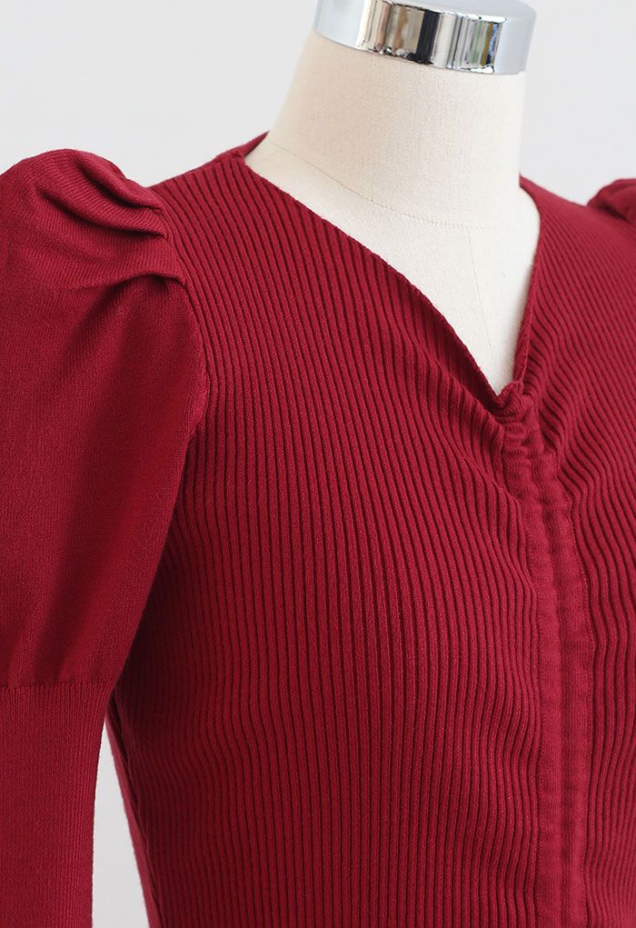 Robe mi-longue en tricot à ourlet volanté avec cordon de serrage en rouge