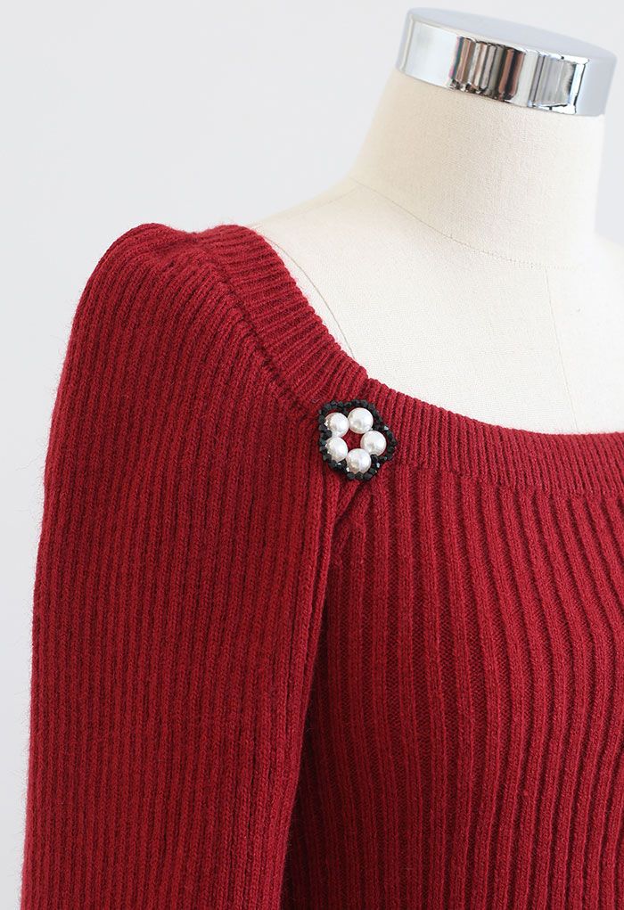 Pearly Flower Square Neck Crop Knit Top in Red