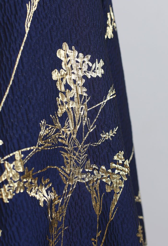 Robe mi-longue en jacquard Golden Wild Flowers en bleu marine