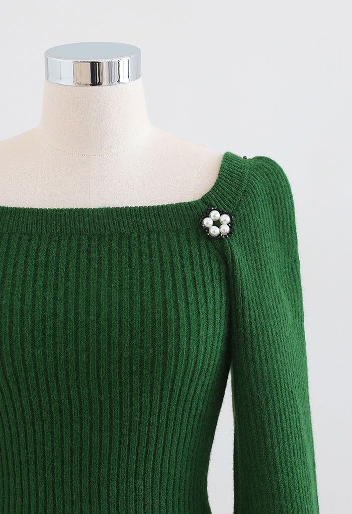 Haut court en tricot à col carré et fleurs nacrées en vert