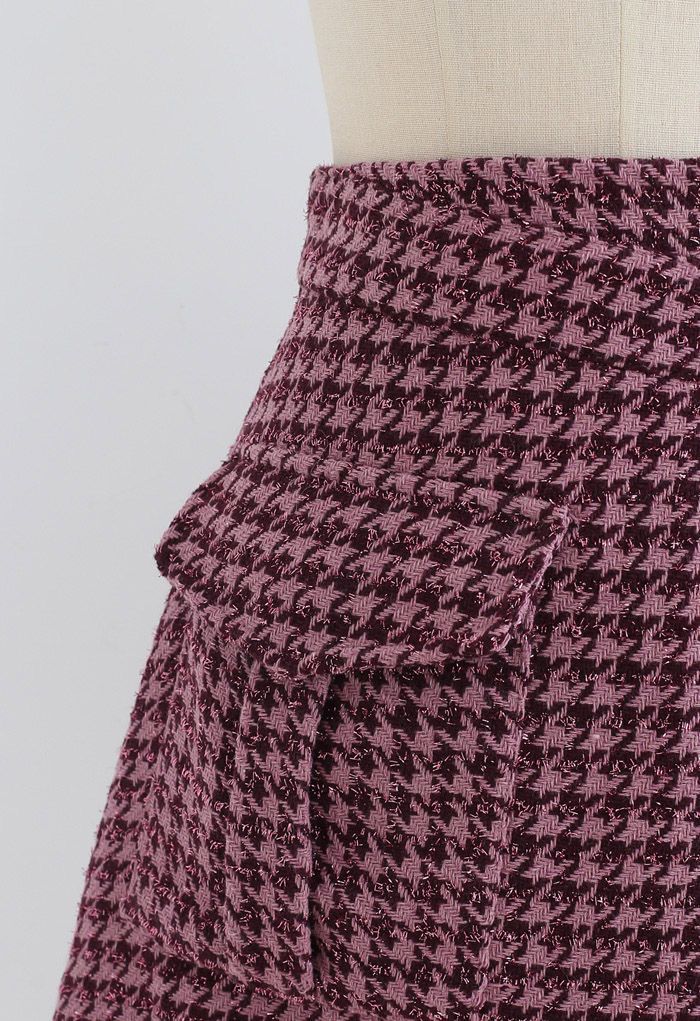 Mini-jupe asymétrique en tweed pied-de-poule en rose vif