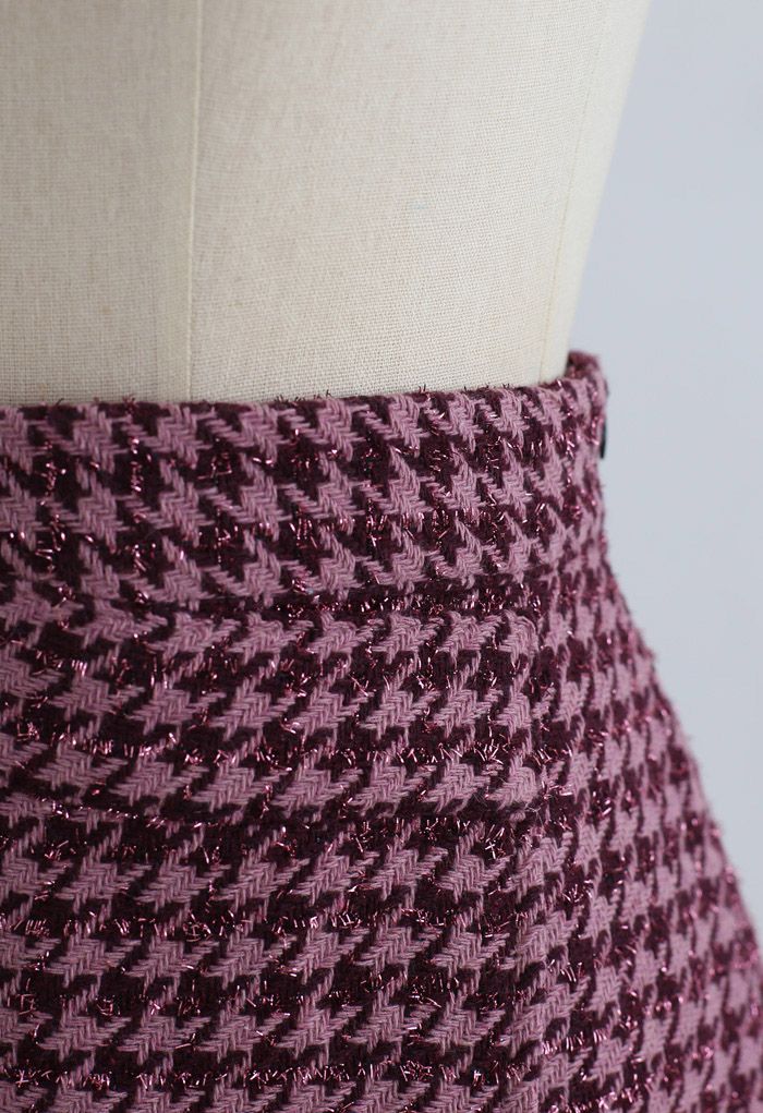 Mini-jupe asymétrique en tweed pied-de-poule en rose vif