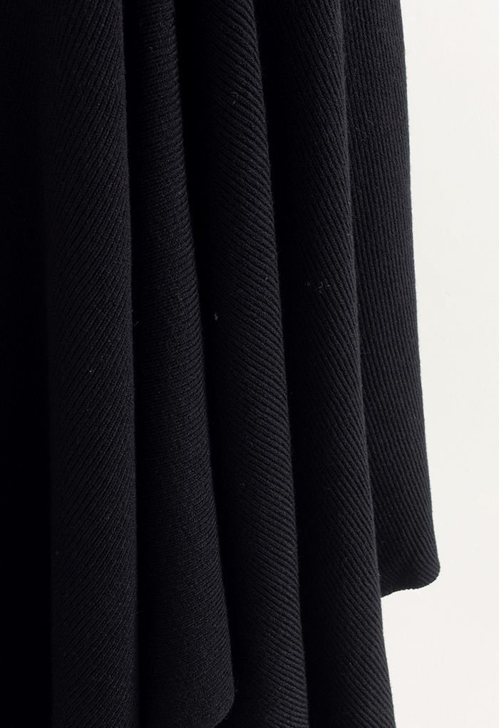 Jupe mi-longue Simplicity en tricot à ourlet asymétrique en noir