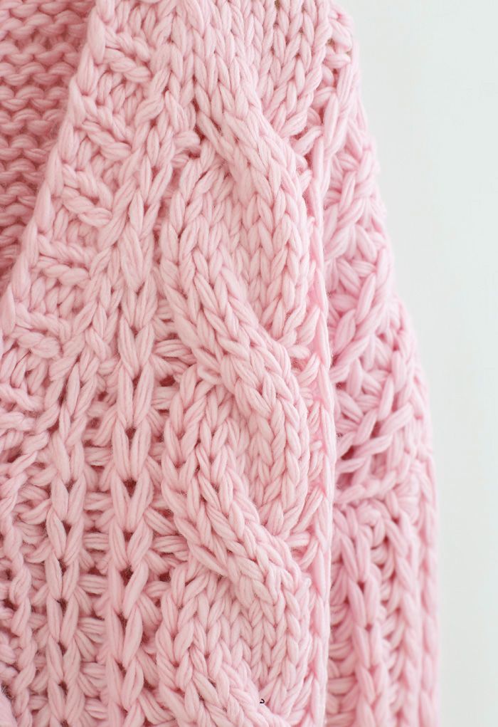 Cardigan épais tricoté à la main à encolure en V en rose