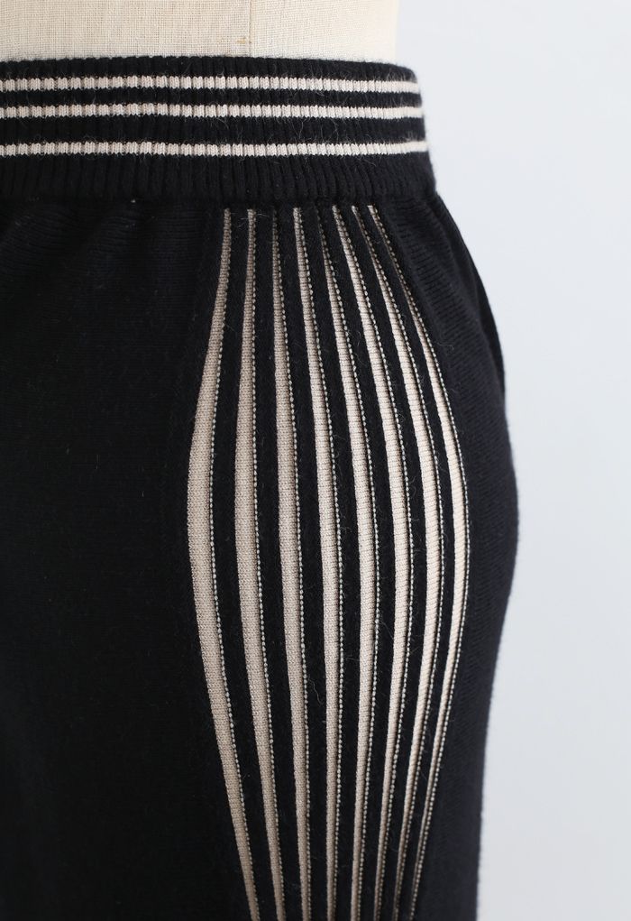 Pantalon en tricot côtelé à cordon de serrage latéral contrasté en noir