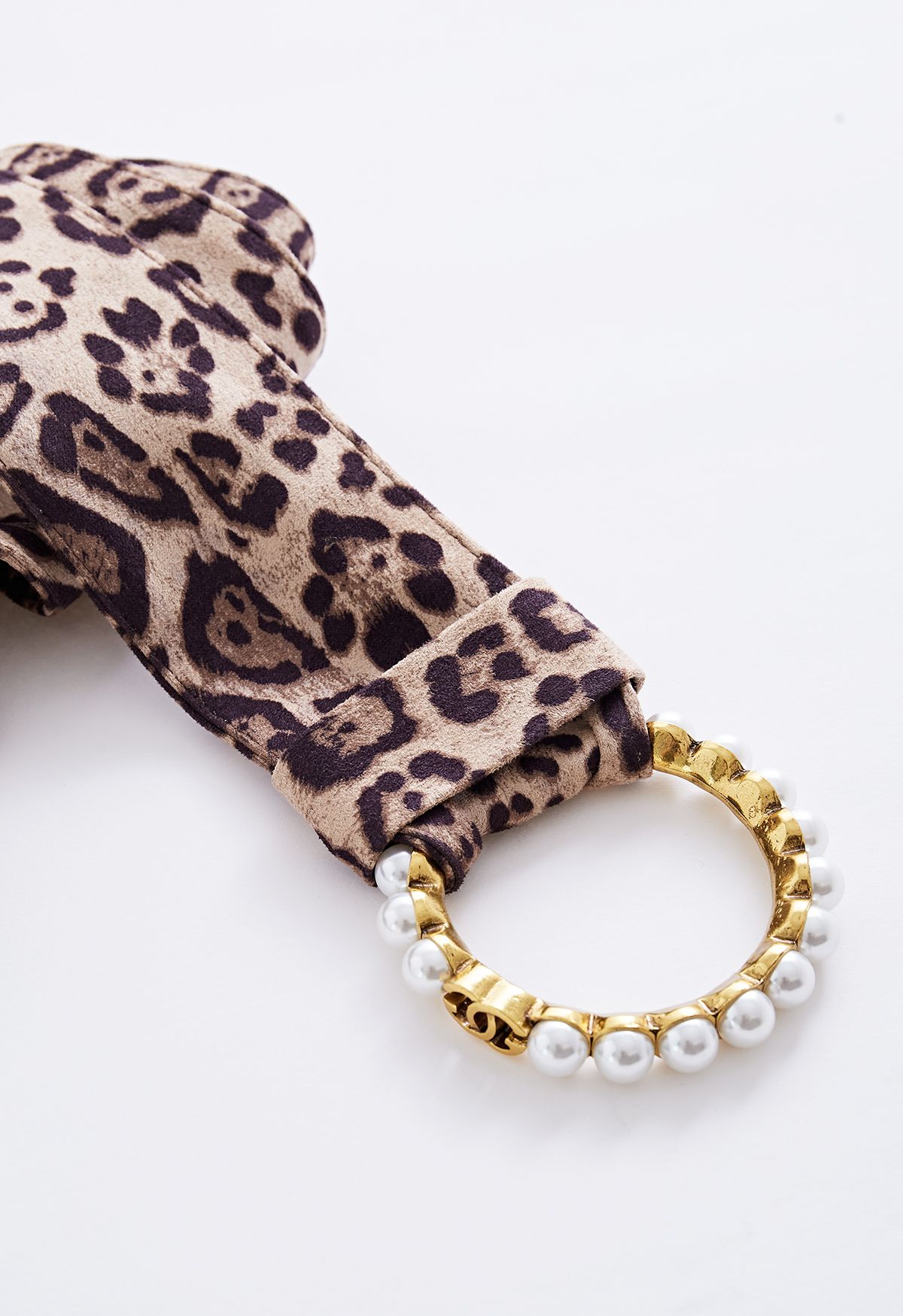 Ceinture en velours avec anneau en perles et anneau en léopard