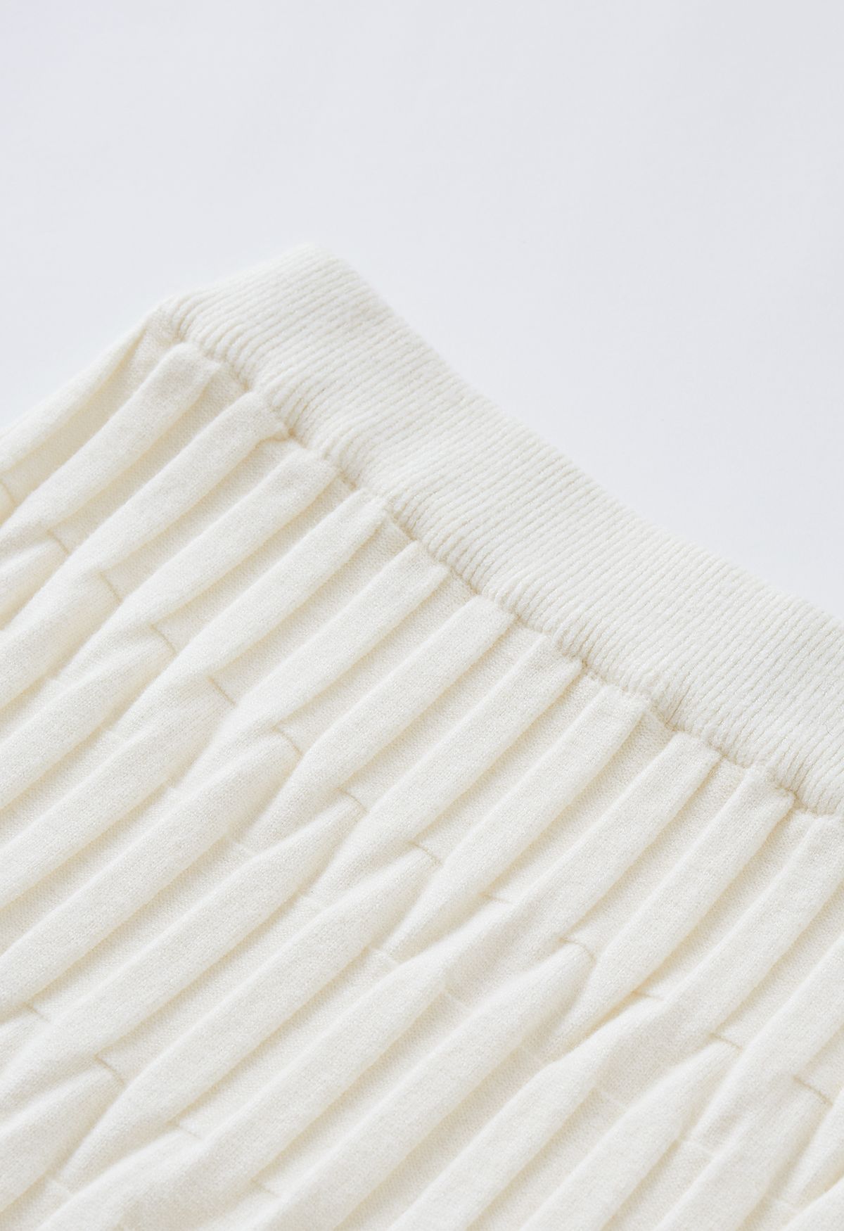 Jupe crayon en tricot à texture gaufrée en crème