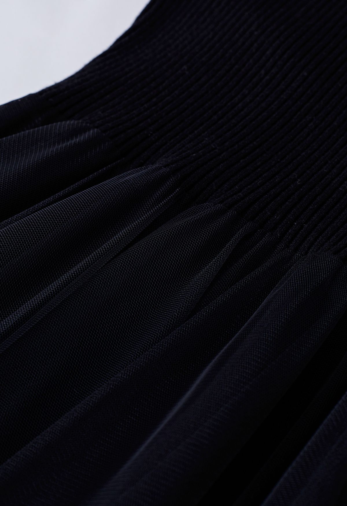 Robe Twinset en maille côtelée avec tulle et cœurs en noir