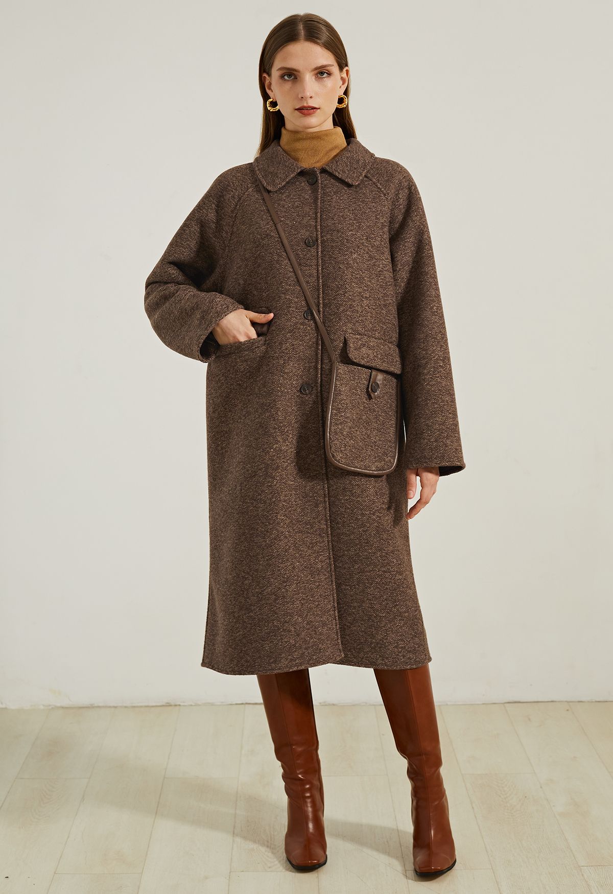 Manteau long avec sac à bandoulière en marron