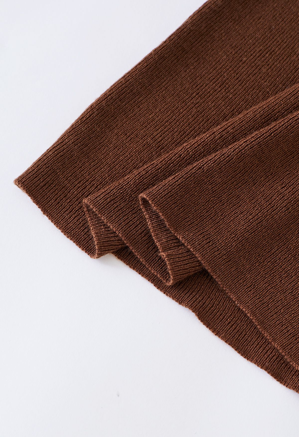 Haut en tricot ajusté bicolore à col roulé en marron