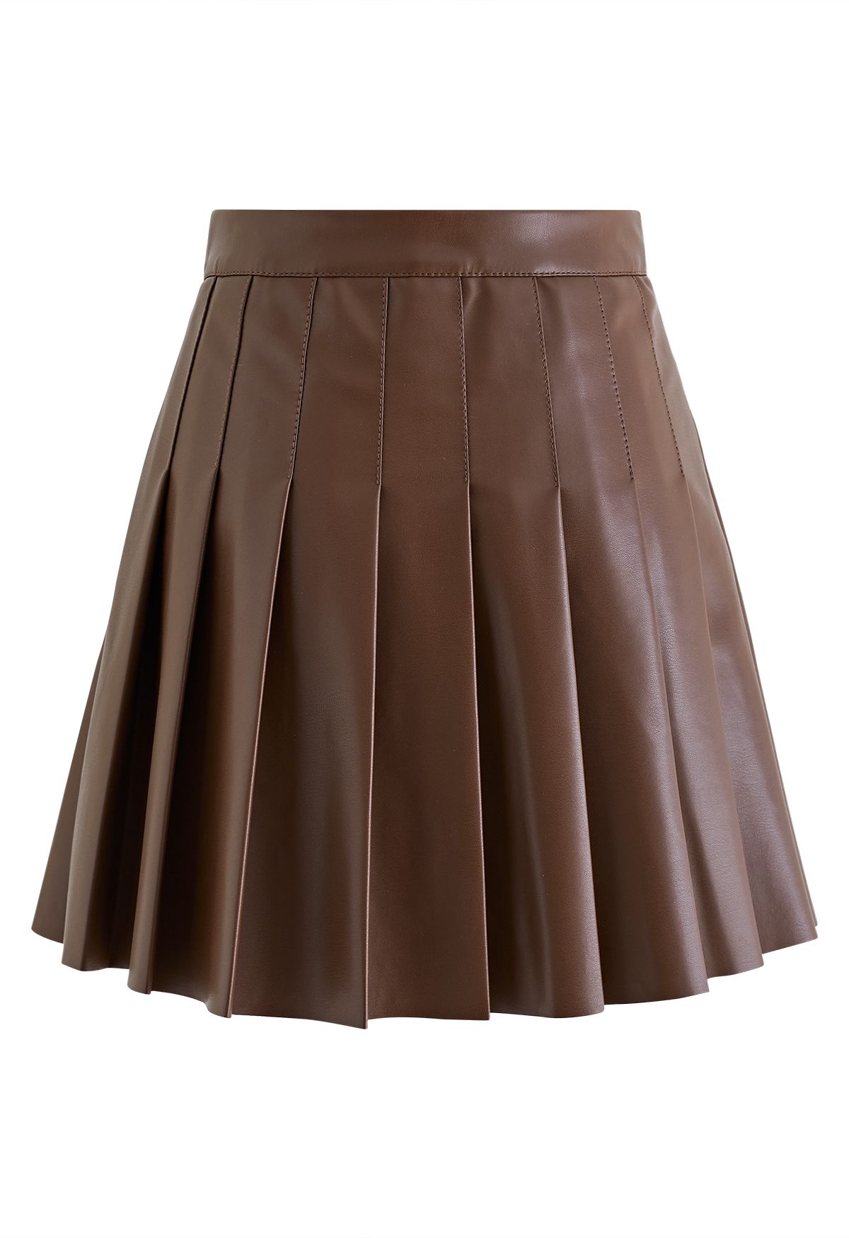 Mini-jupe évasée plissée en similicuir marron