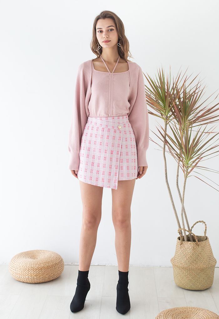 Mini-jupe en tweed à rabat avec boutons en forme de cœur en rose
