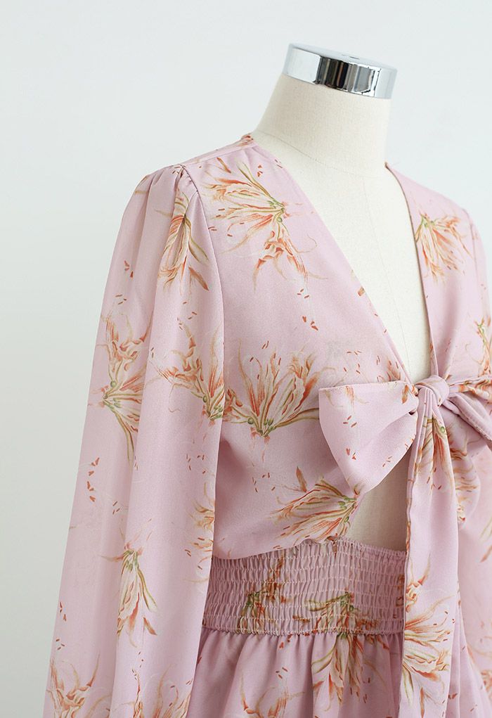Mini-robe en mousseline à fleurs avec nœud sur le devant en rose