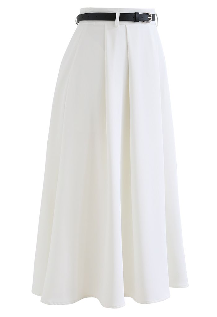 Jupe mi-longue évasée ceinturée plissée classique en blanc