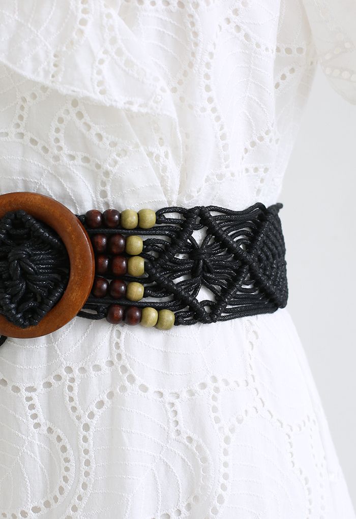 Ceinture tissée à décor de perles avec boucle en bois en noir