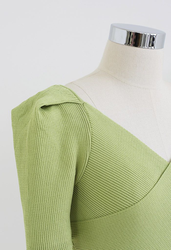 Haut en tricot croisé devant à col en V en vert pois