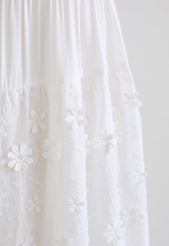 Robe Blanche à Bretelles Brodées Floret 3D