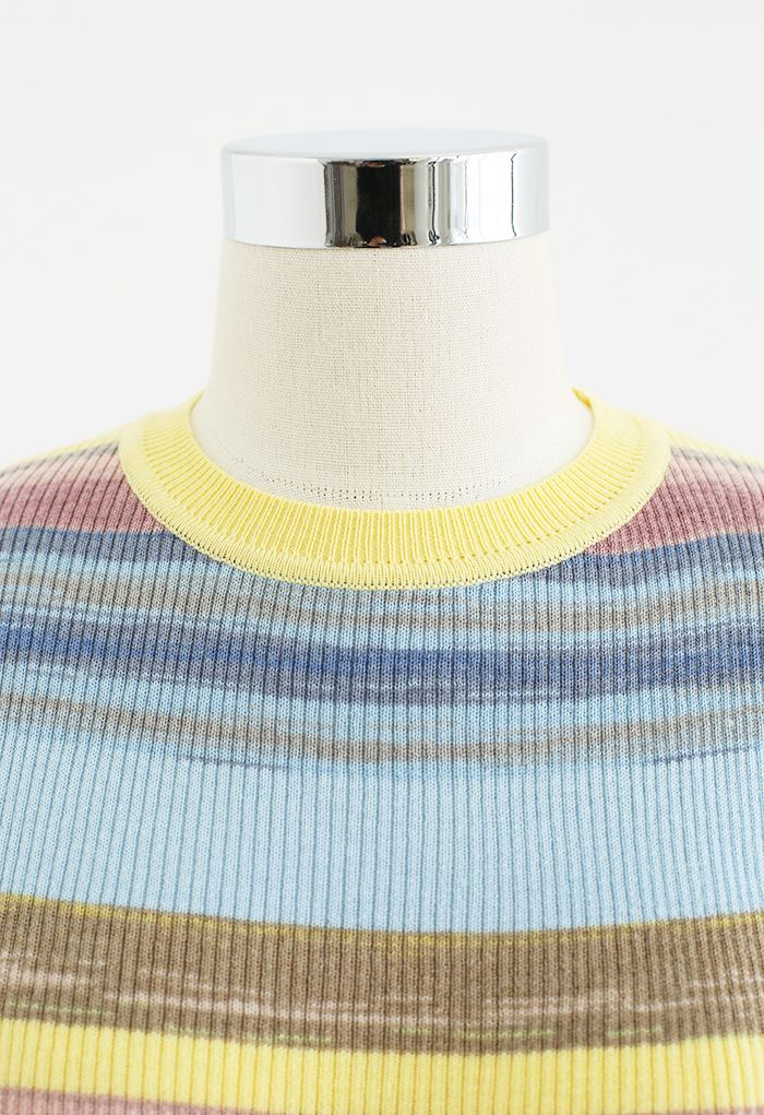 Haut en tricot à rayures et blocs de couleurs en jaune