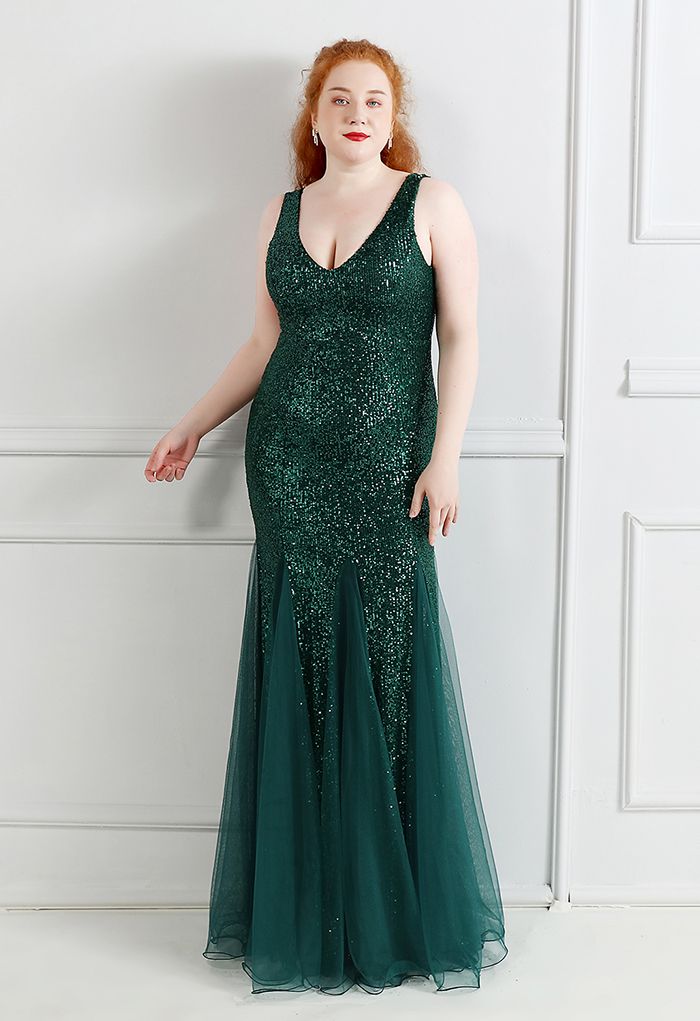 Robe sirène à empiècements en maille et sequins en émeraude