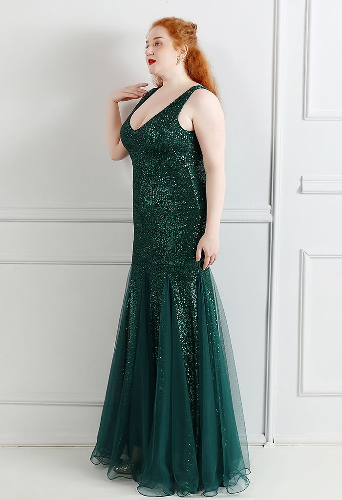 Robe sirène à empiècements en maille et sequins en émeraude