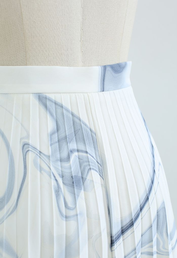 Jupe mi-longue plissée à imprimé tourbillon aquarelle en bleu