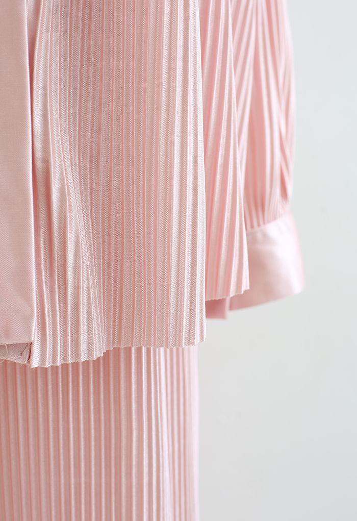 Ensemble chemise plissée plissée et pantalon en rose