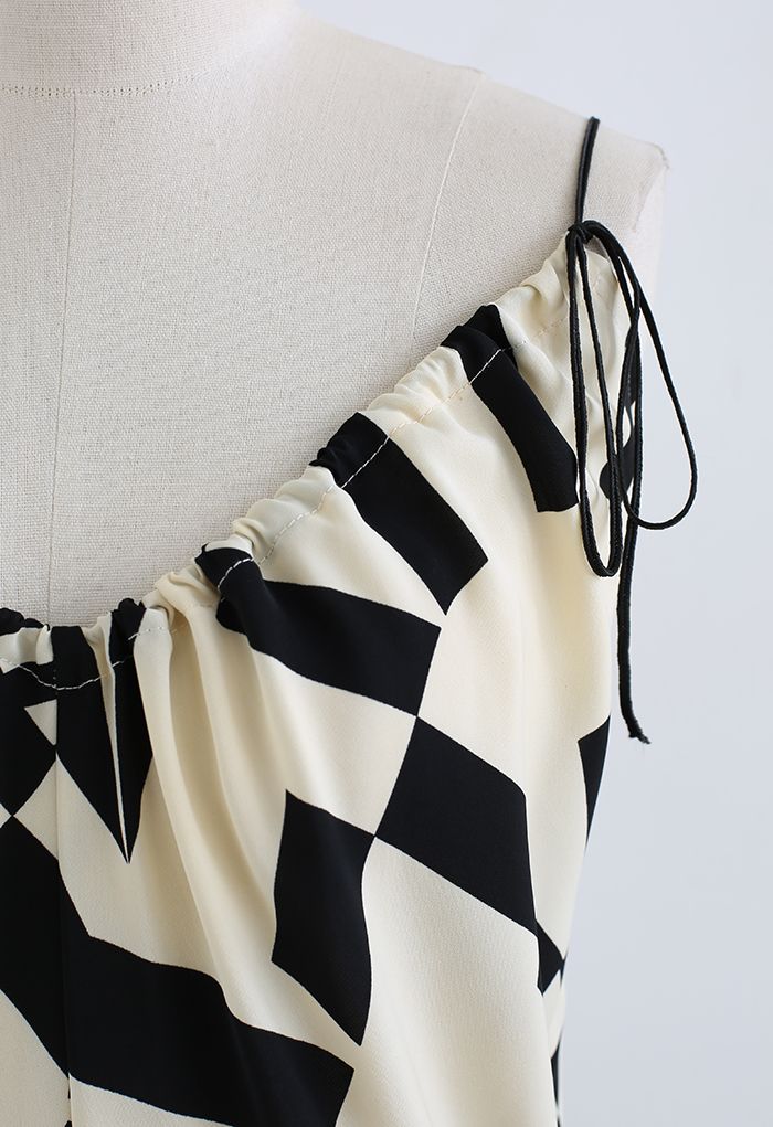 Robe camisole à cordon de serrage et imprimé géométrique