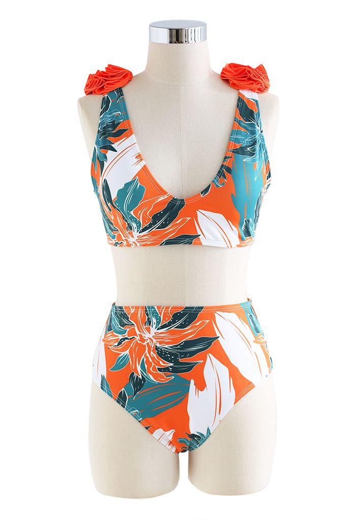 Ensemble de bikini à fleurs tropicales avec sarong