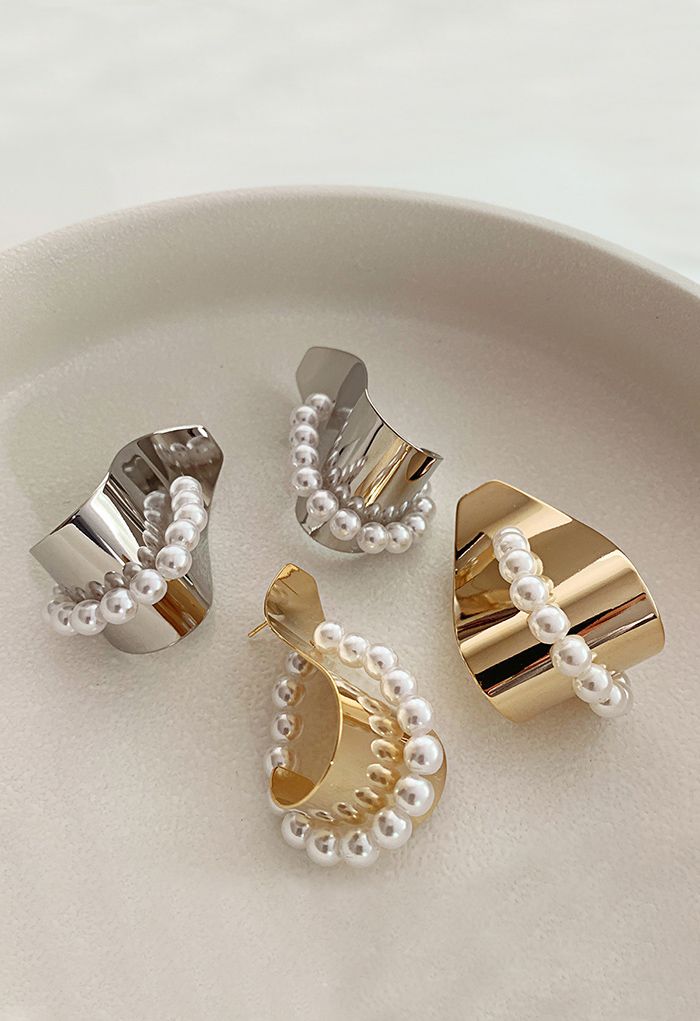 Boucles d'oreilles pliantes en métal avec garniture de perles