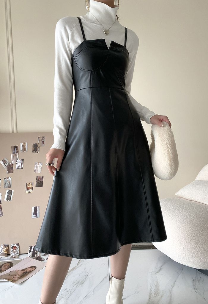 Robe caraco en cuir PU avec coutures en noir