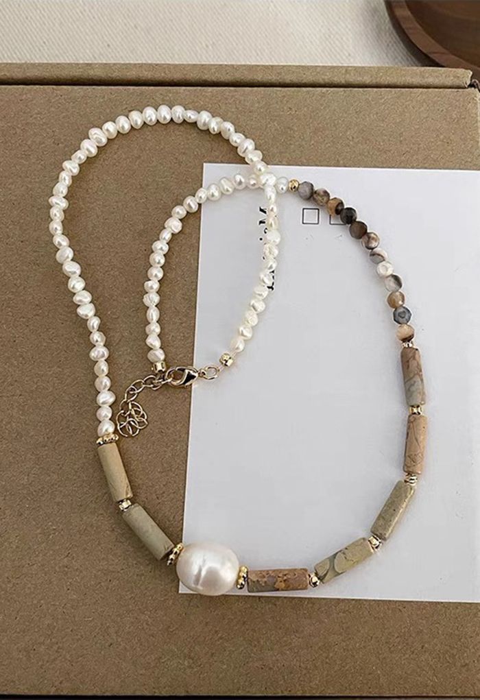 Collier de perles épissés en pierre naturelle