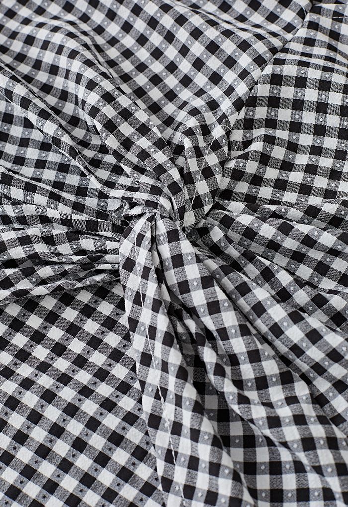 Chemise courte en mousseline de soie torsadée à l'avant Vichy en noir