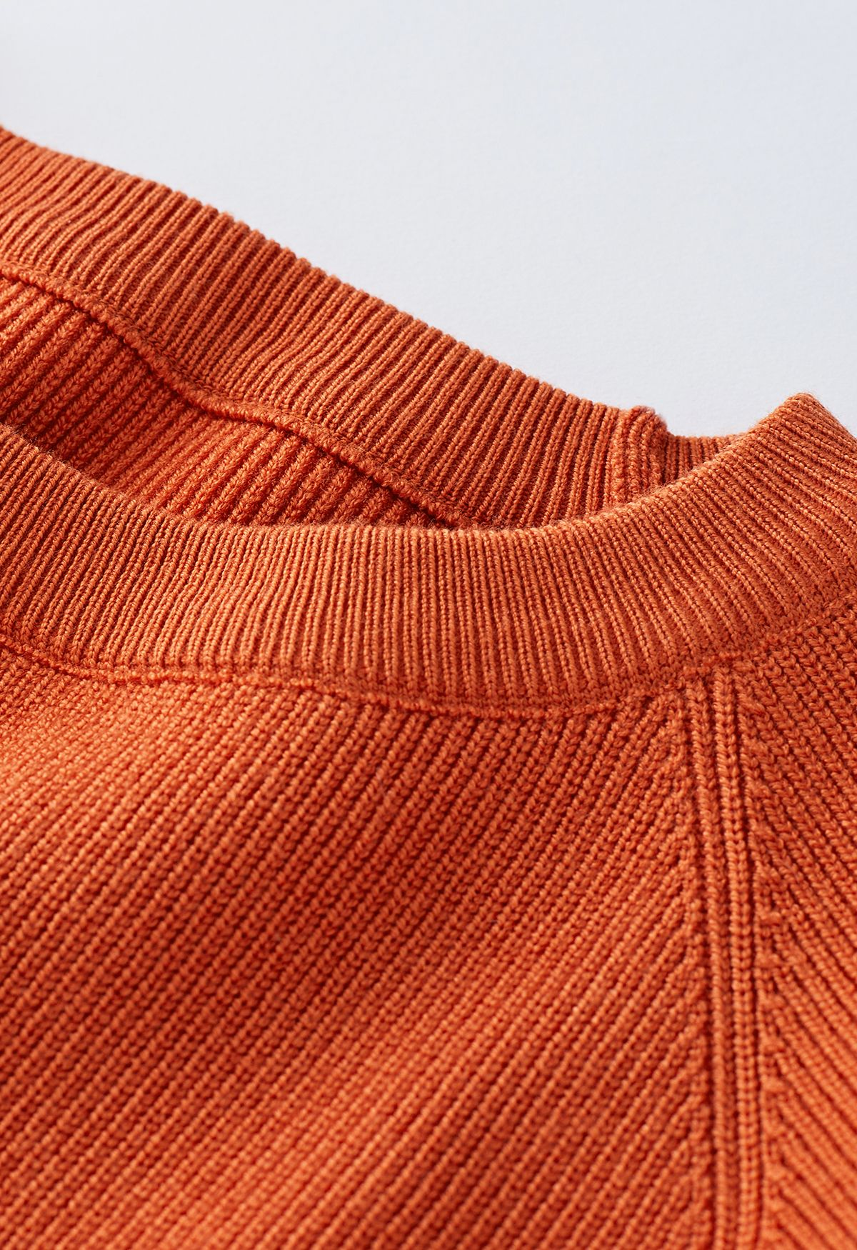 Ensemble haut en tricot côtelé confortable et jupe mi-longue en orange