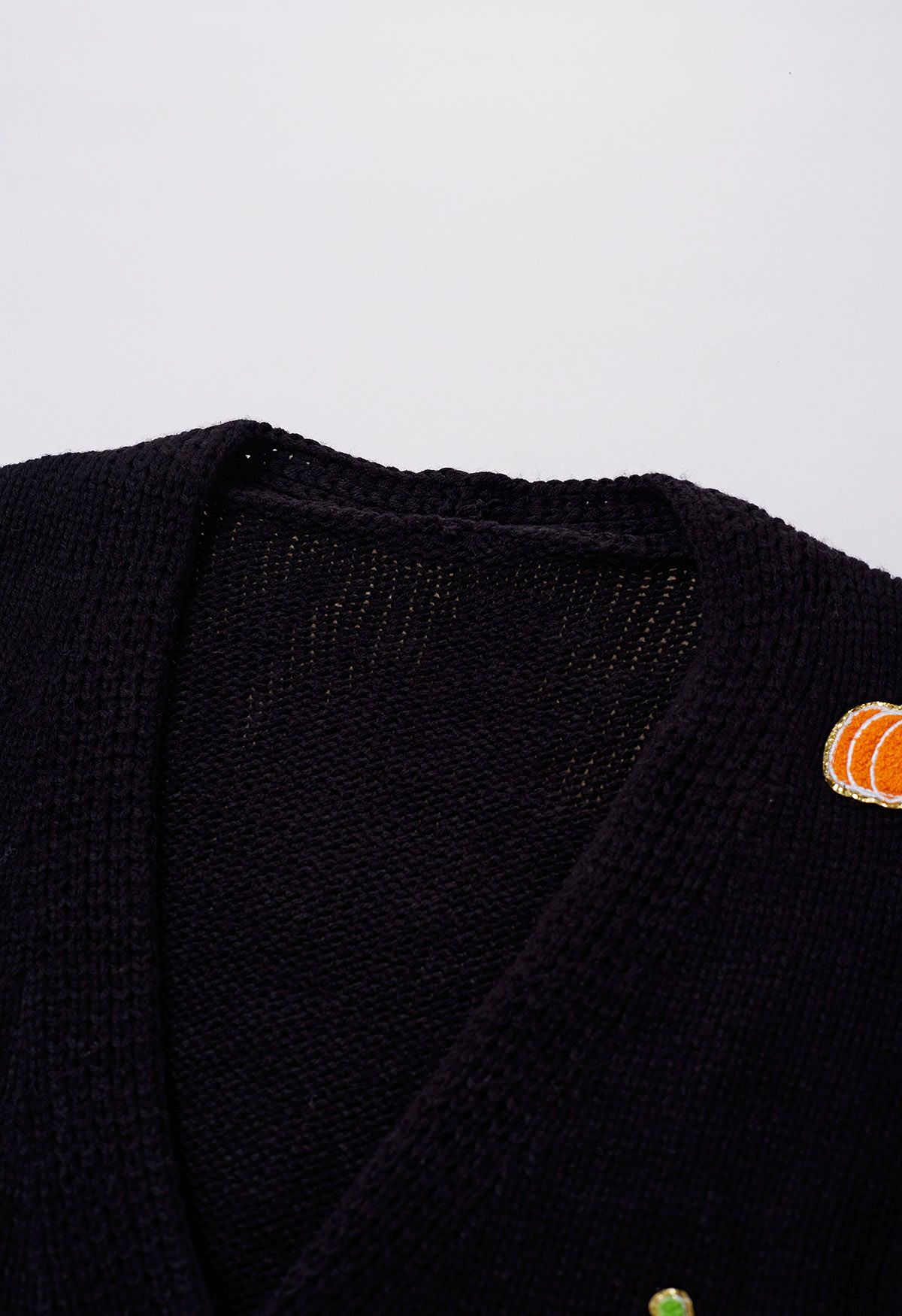 Cardigan en tricot boutonné sur le devant avec patch citrouille
