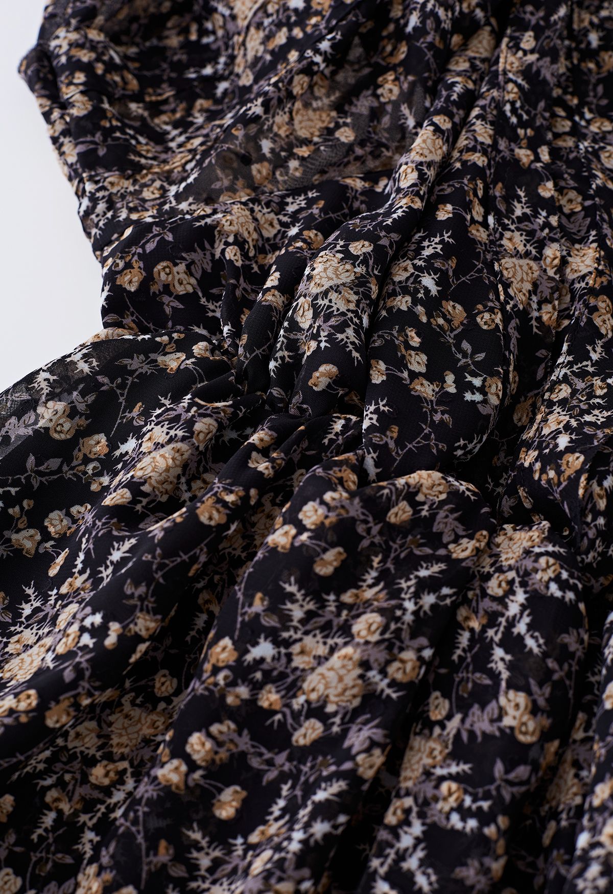 Delightful Floret Ruffle Chiffon Mini Dress en Noir
