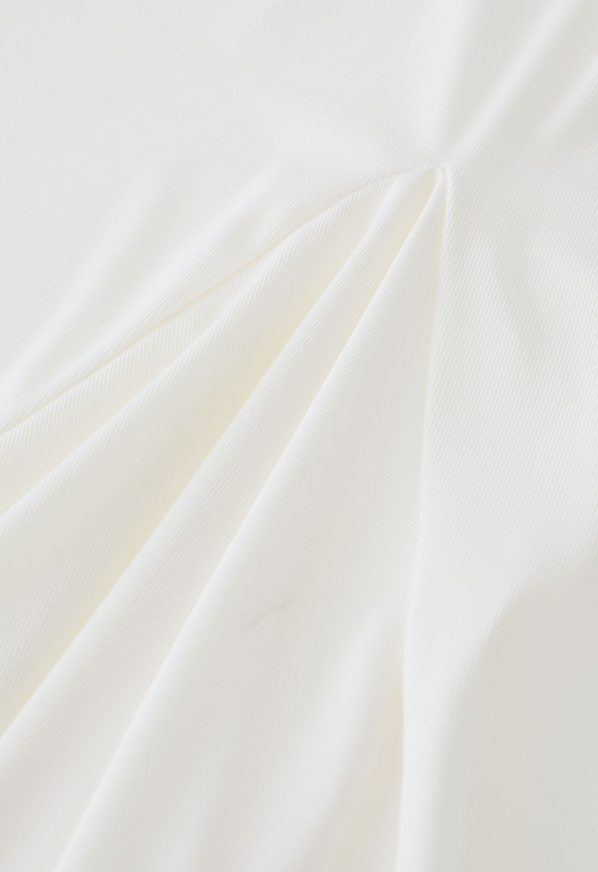Robe caraco à ourlet à volants de couleur unie en crème