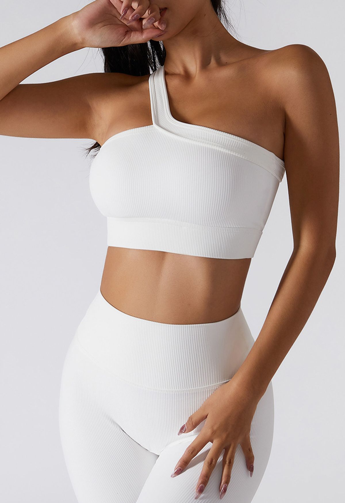 Soutien-Gorge de Sport Côtelé à Col Halter Incliné en Blanc