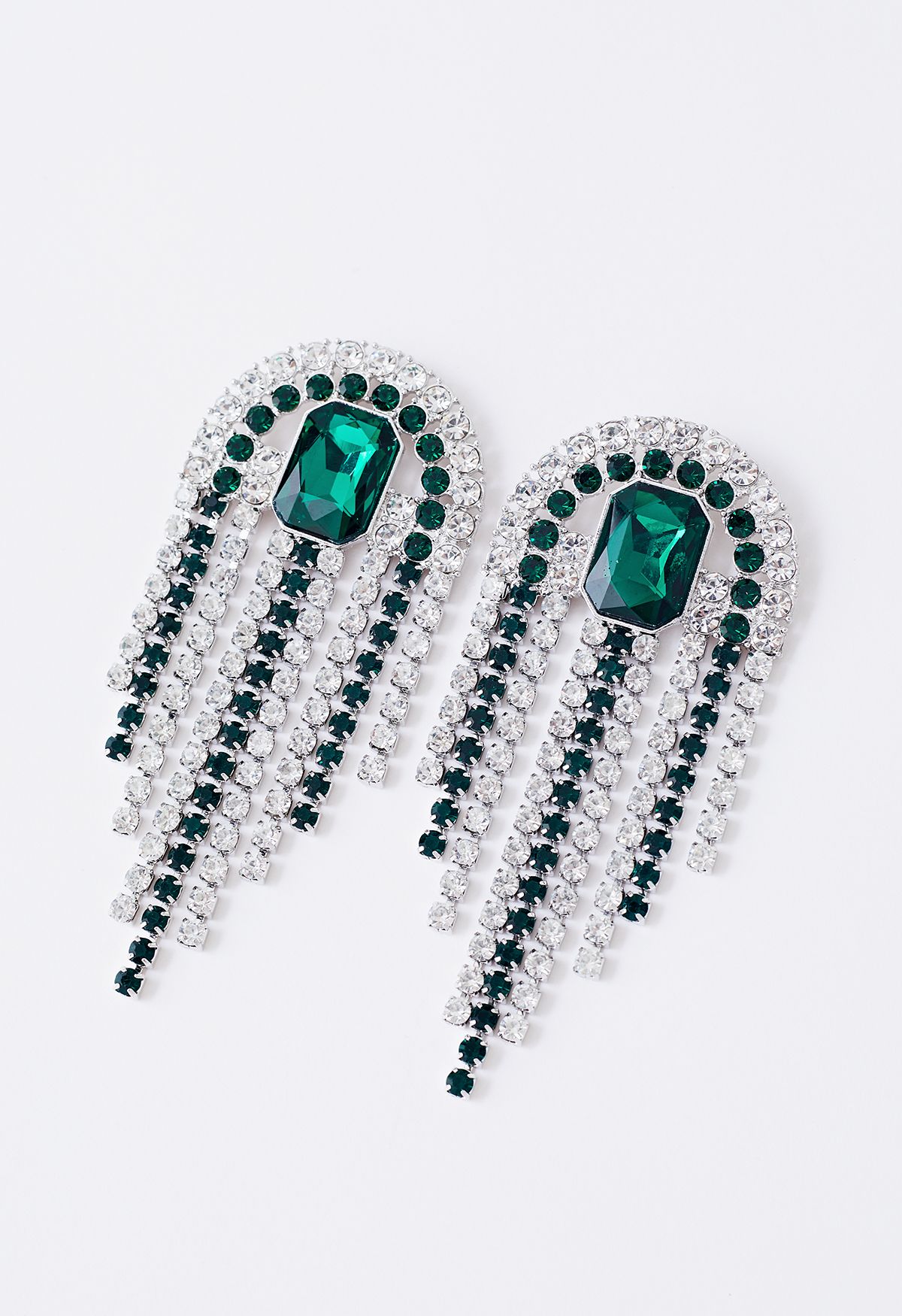 Boucles d'oreilles à pampilles en diamant taille émeraude en vert