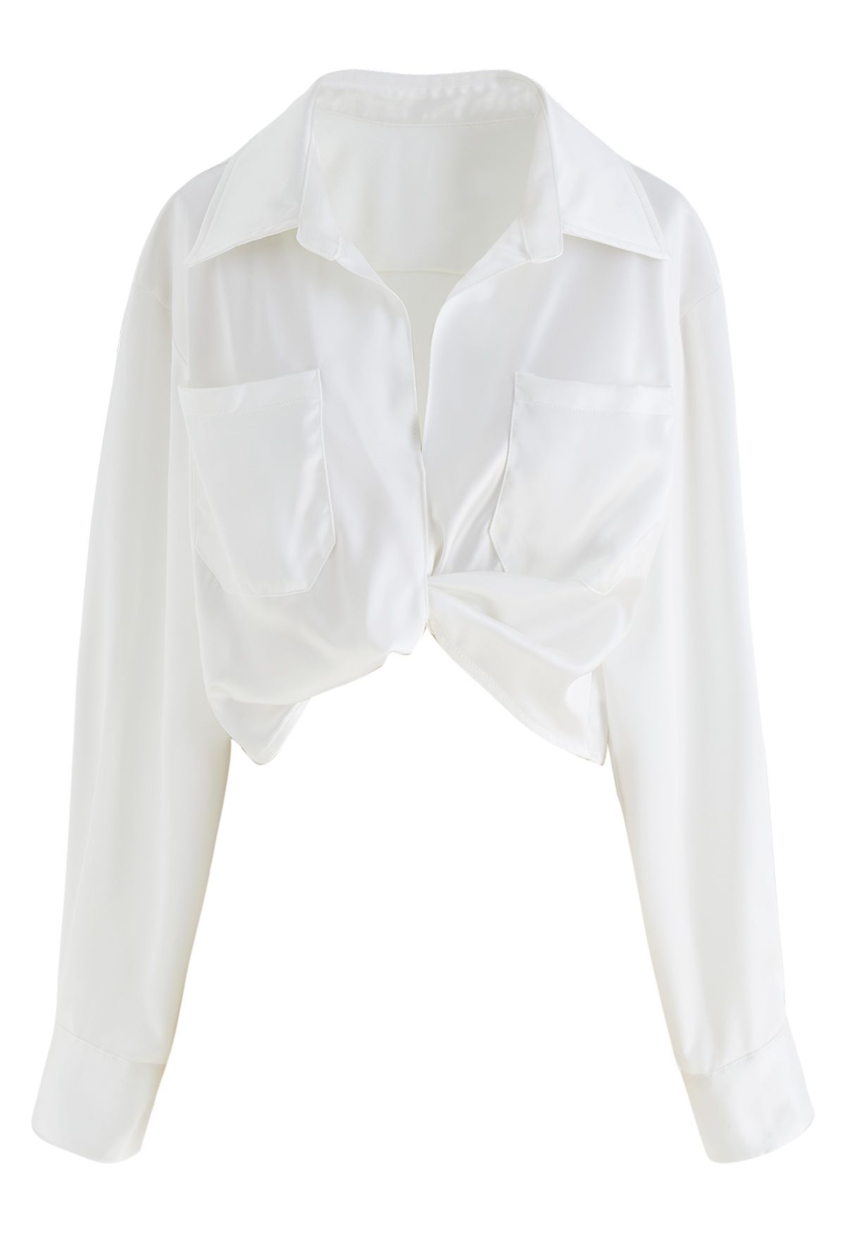 Chemise courte en satin torsadé avec poches en blanc