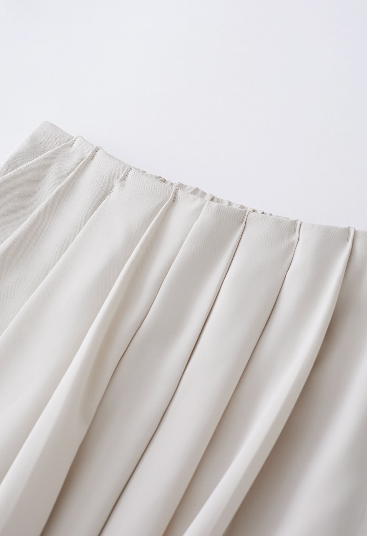 Pantalon large à plis fantaisie en ivoire