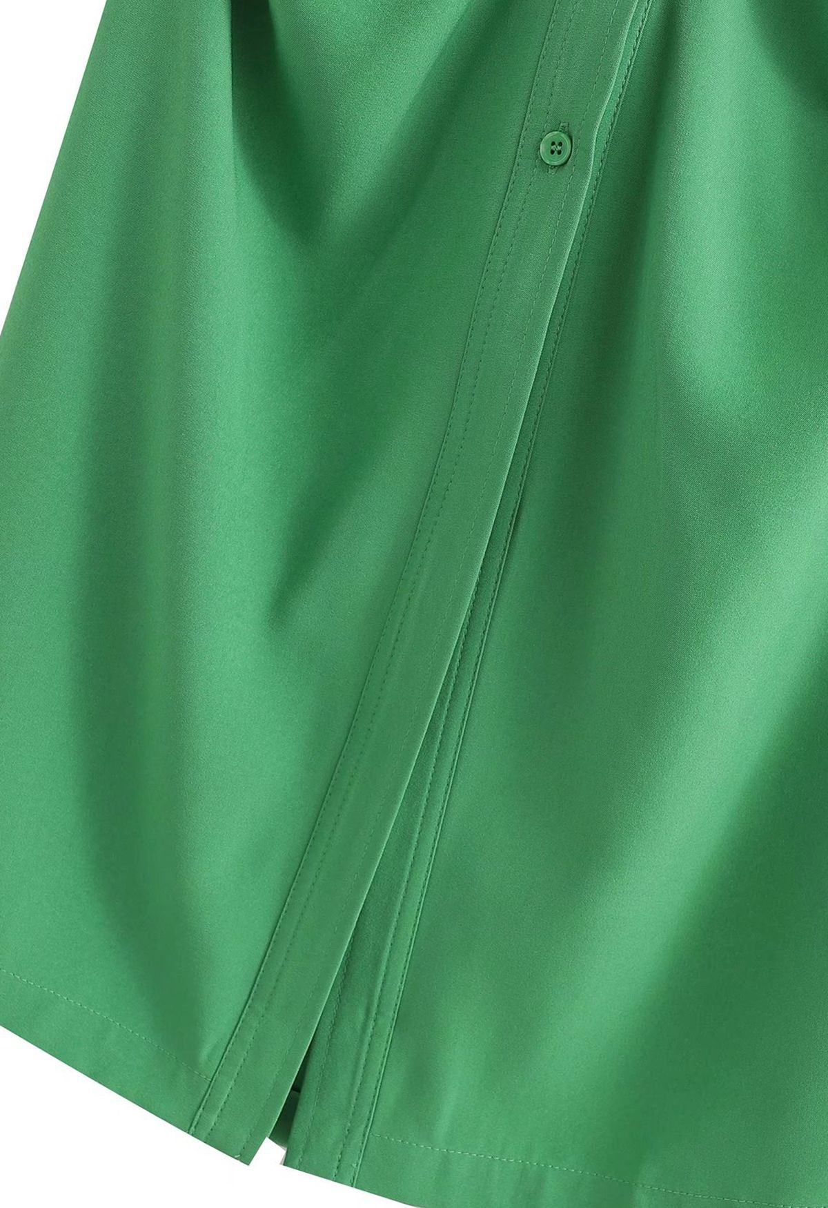 Robe chemise froncée sur le côté à la taille découpée en vert