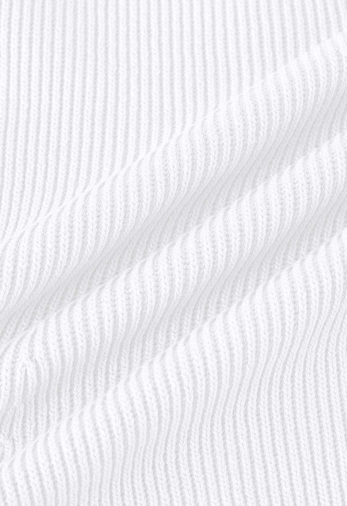 Haut en tricot ajusté à col large en forme de U en blanc