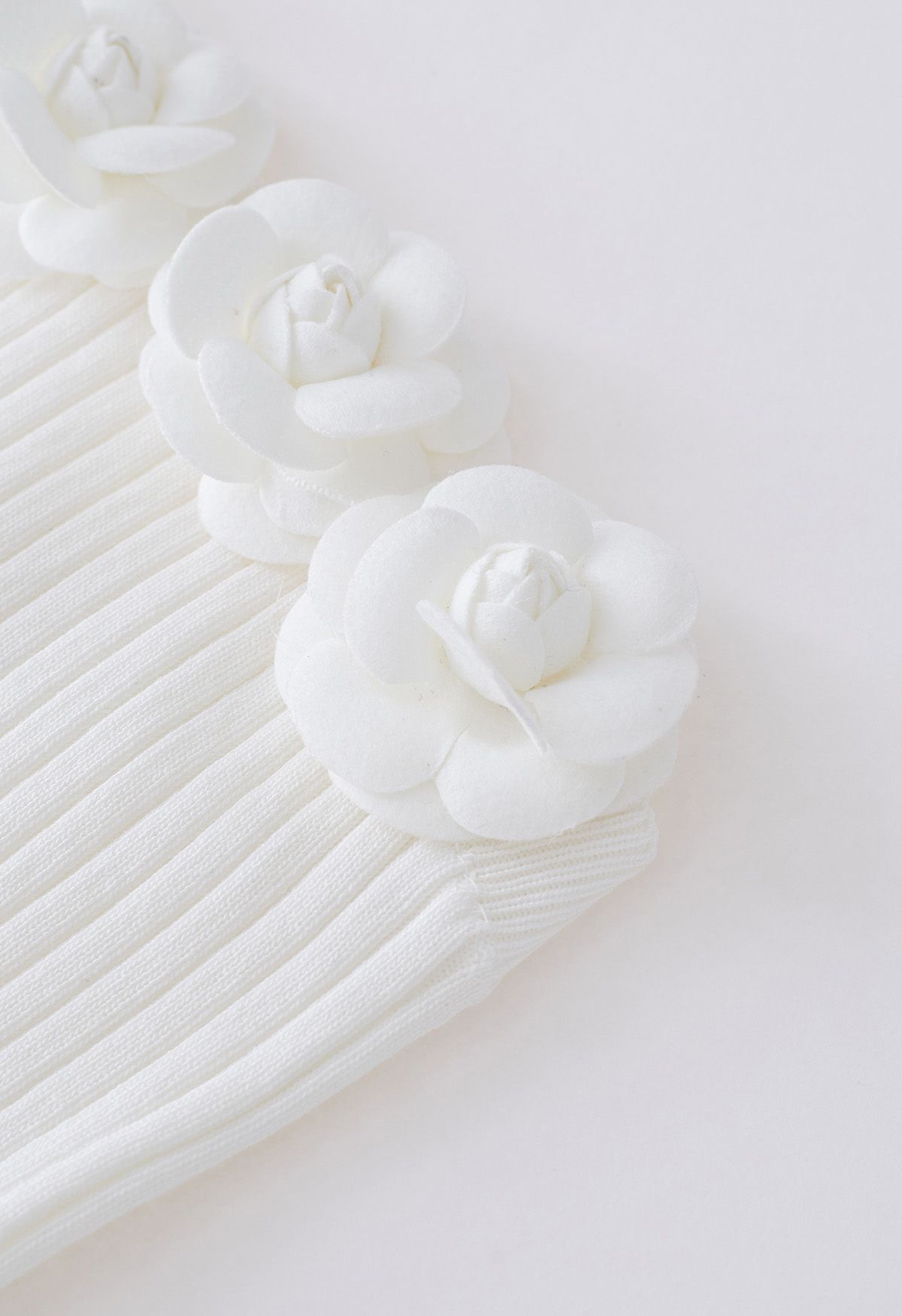 Haut tube extensible à fleurs 3D en blanc