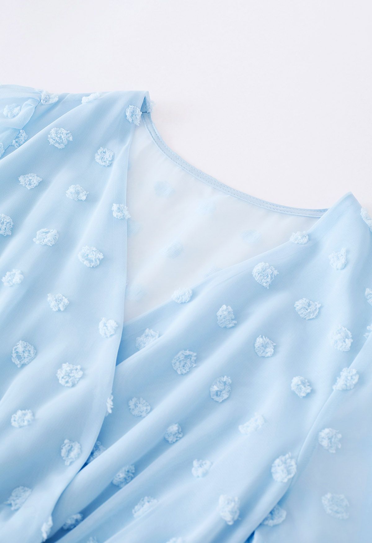 Cotton Candy Soft Mesh Faux Wrap Dress en Bleu