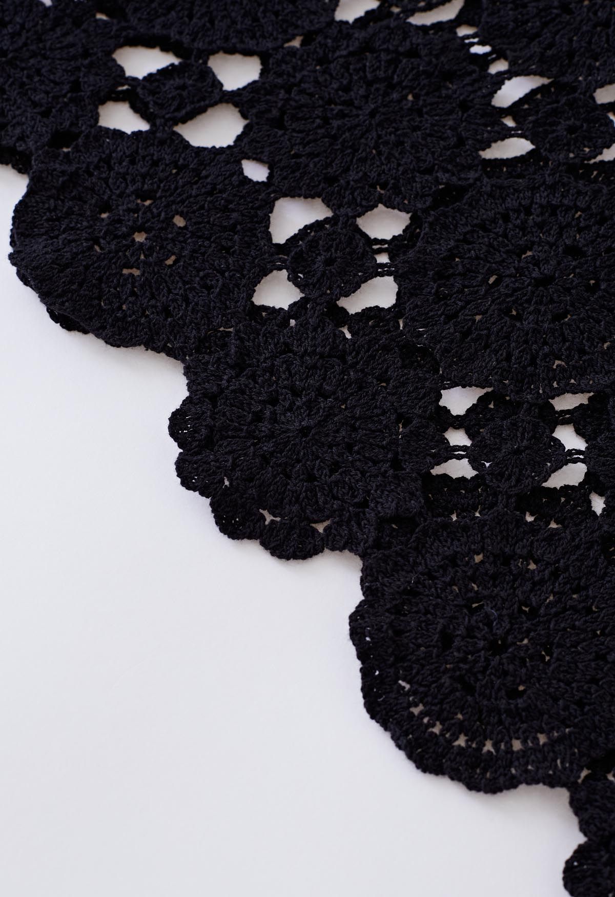 Haut décontracté à fleurs et à carreaux en crochet noir