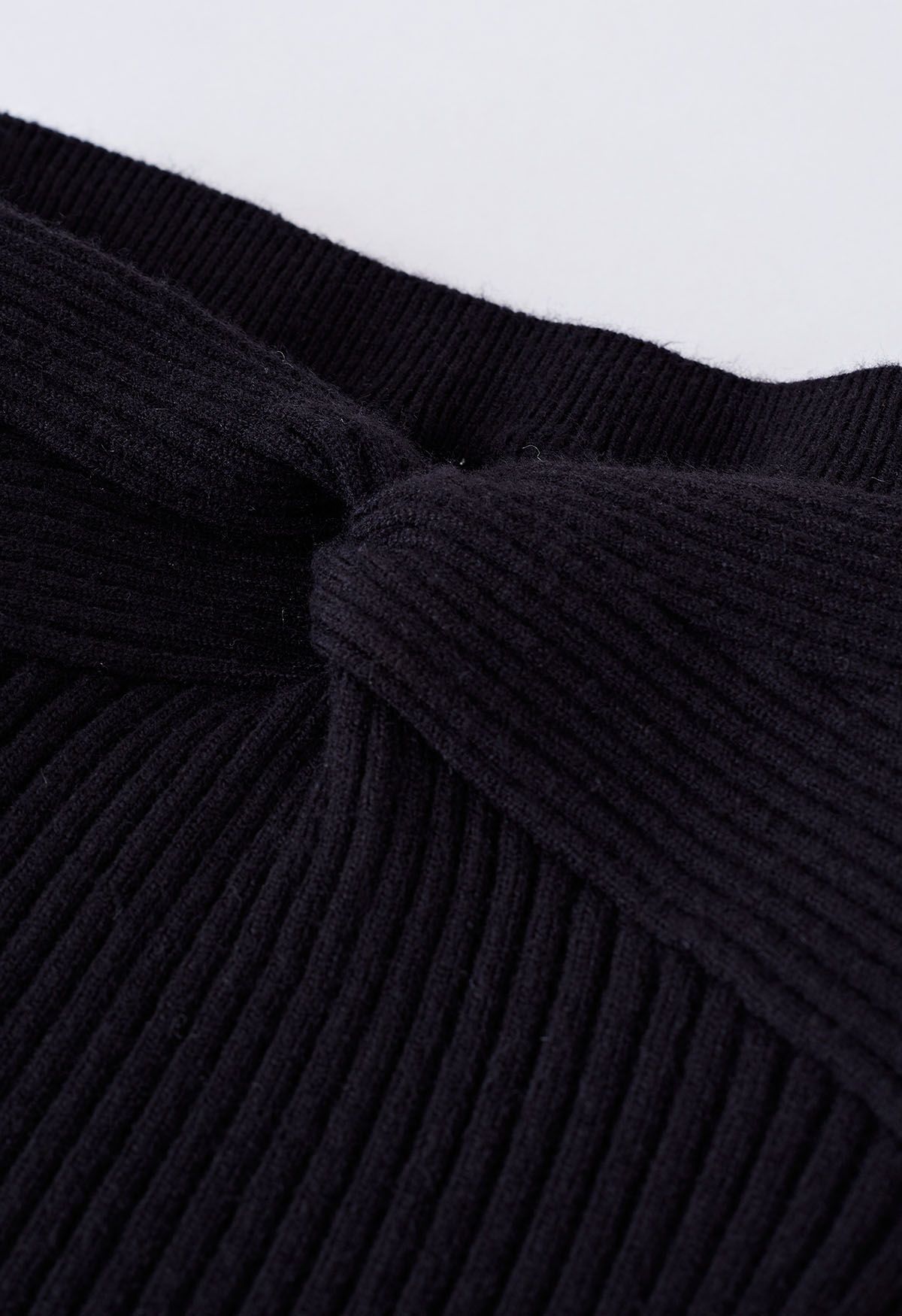 Crop top tube en tricot côtelé torsadé sur le devant en noir