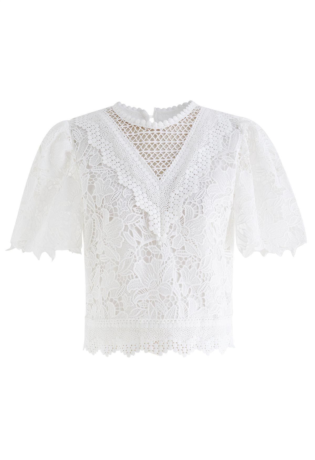 Haut court en dentelle au crochet Lily en blanc