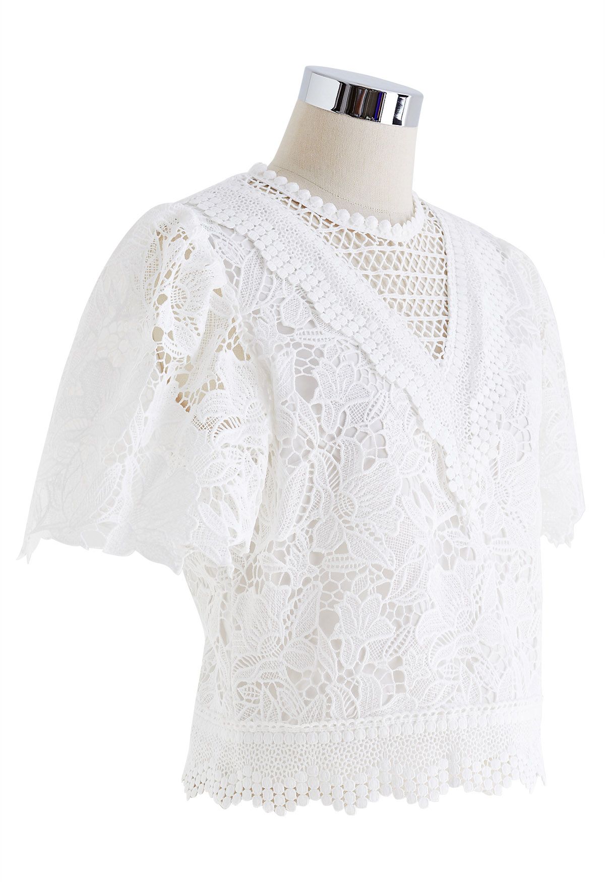 Haut court en dentelle au crochet Lily en blanc