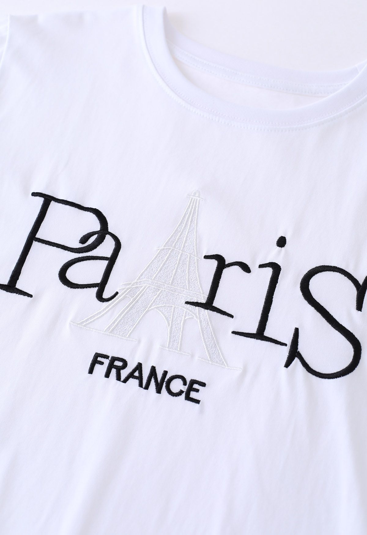 T-shirt col rond brodé Tour Eiffel en blanc