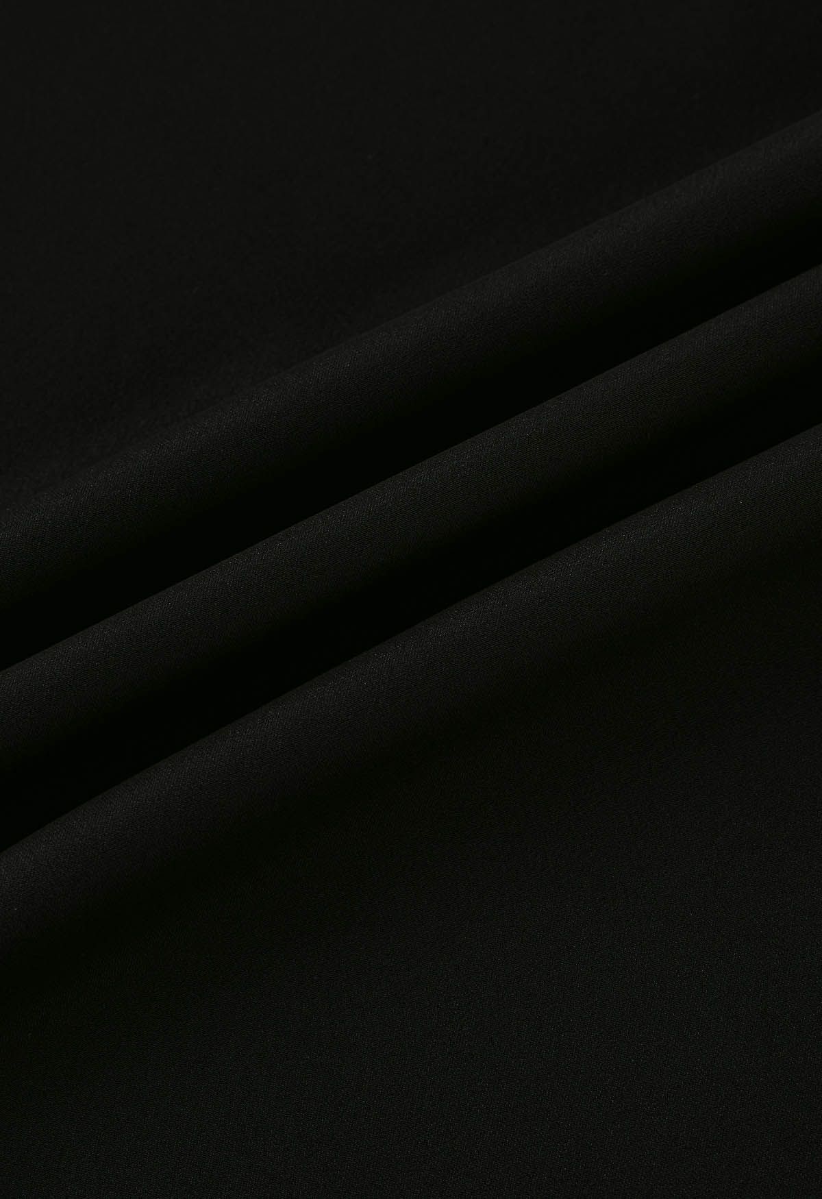 Robe caraco en satin à doubles bretelles en noir
